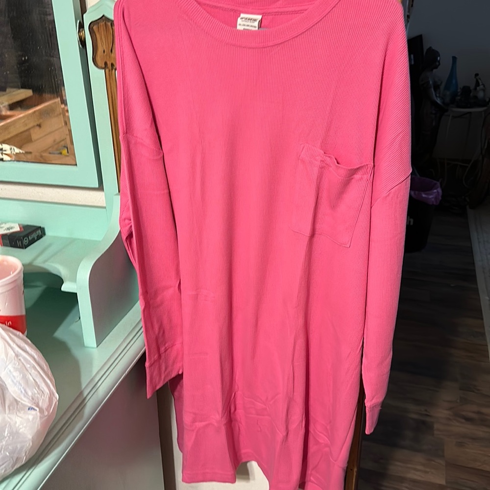 Pink thermal night shirt long sleeved.